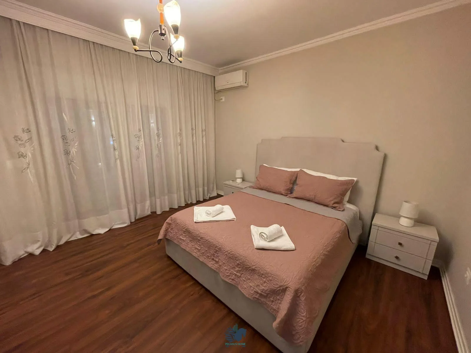 Jepet Me Qera Shtepi 3+1 Tek Kompleksi Dinamo [ID PV042]