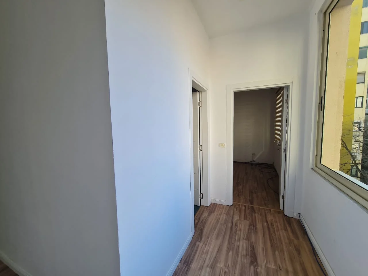 Tirane, Ambient biznesi #meQira (Prane me Ciocolatini ne Bllok)