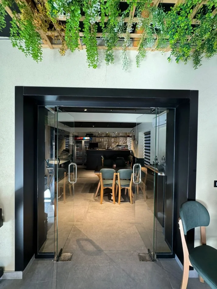 Kavaje, shitet dyqan Kati 1, 42 m² 120.000 € (Shetitorja”Josif Budo” Kavaje)