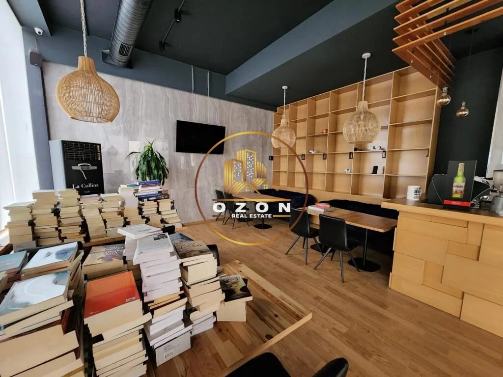 Bar-Restoranti i Investuar në Zonën e Kodrës së Diellit për Shitje!