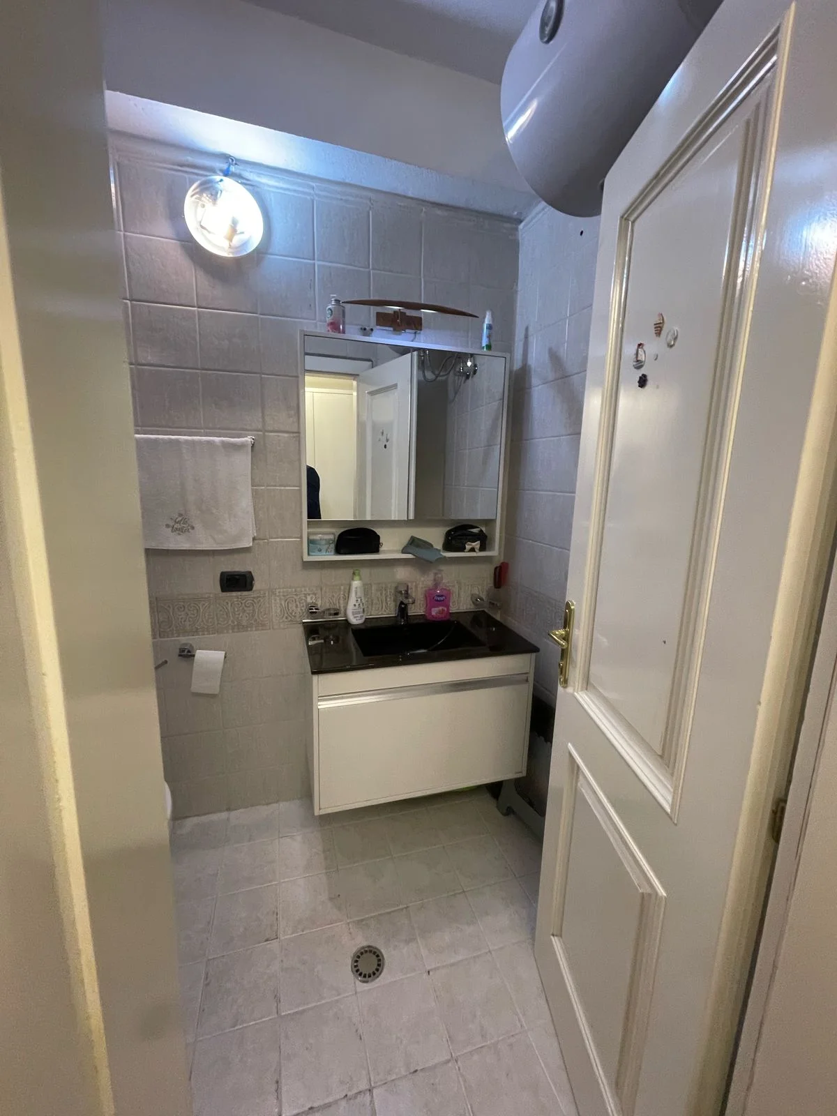 Shitet, Duplex, Blloku, Tiranë. 400000 Euro