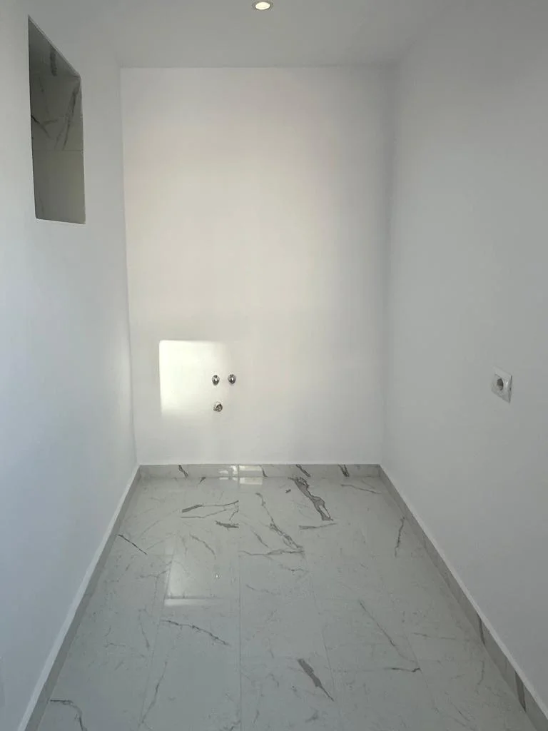 APARTAMENT 2+1 PER SHITJE TEK OXHAKU!!!!