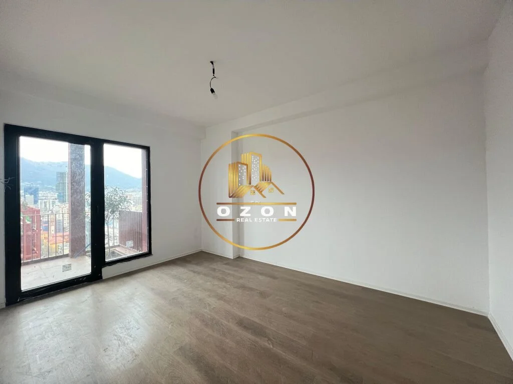 Apartament 3+1+2 me qera tek Tirana Garden Building, Rruga e Kavajës!