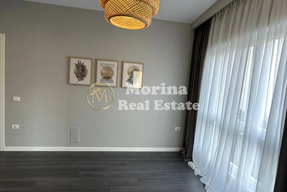 Shitet Apartament 1+1 Pranë Qendrës. 178.000 Euro