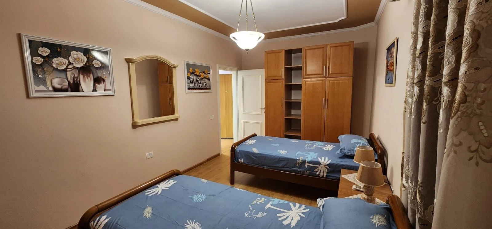 APARTAMENT 2+1 ME QERA TE STACIONI I TRENIT