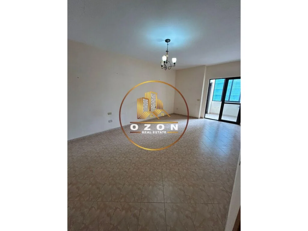 Apartament 2+1+2 në Shitje tek Shkolla e Kuqe!