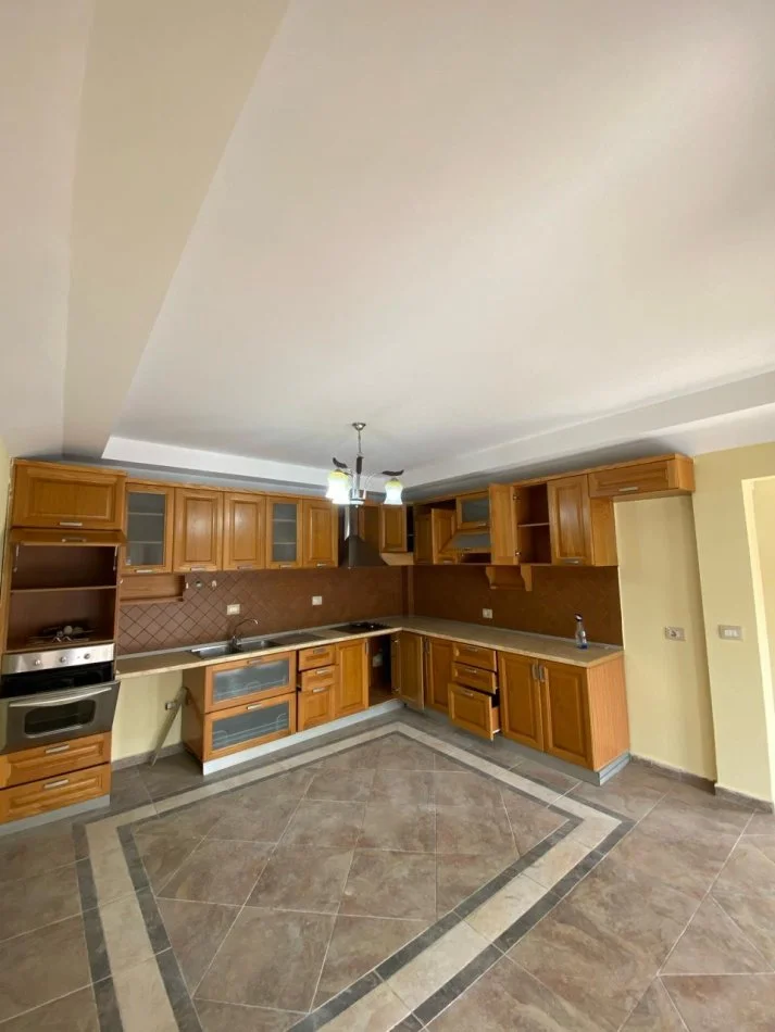 SHESIM APARTAMENT NE SELITE TEK BLLOKU VILAVE