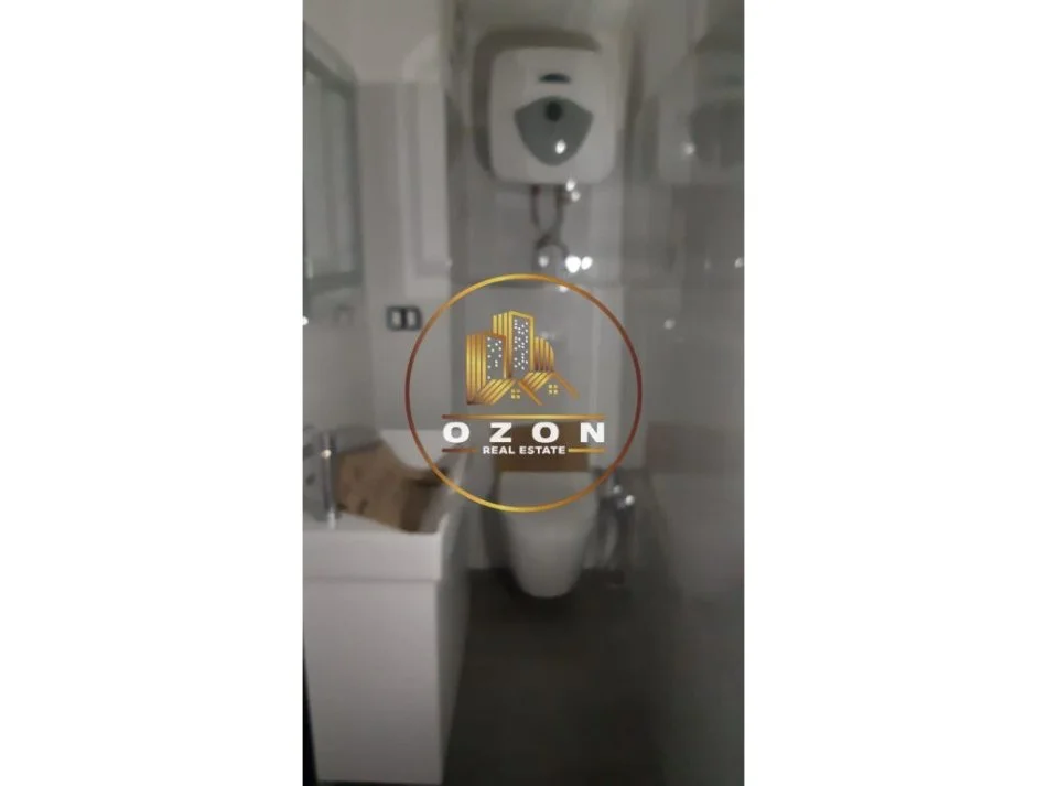 Jepet me Qira Ambient Biznesi Dulpex tek Rruga e Kosovarëve!