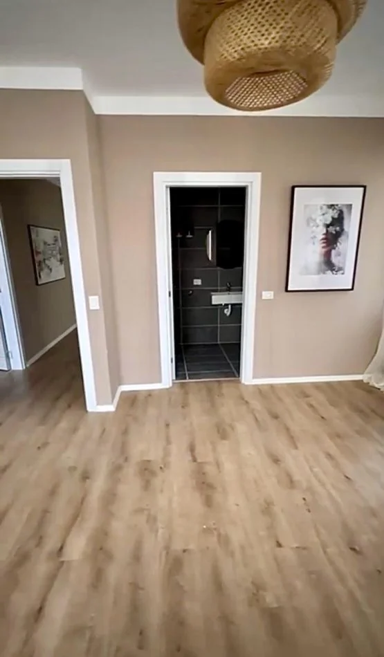 Shitet Apartament 2+1+2 tek Rruga Forsina Plaku, prane 21 Dhjetorit!