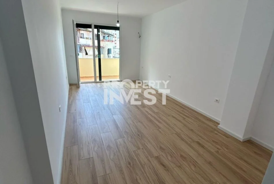 Tirane, shitet garsonier 1+1 Kati 5, 42 m² 85.000 € (XHAMIA E TABAKEVE)