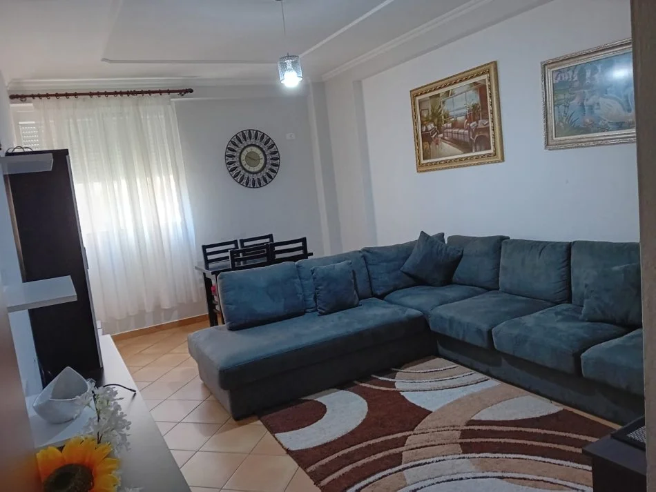 Shitet apartamenti 1+1 ne Misto Mame