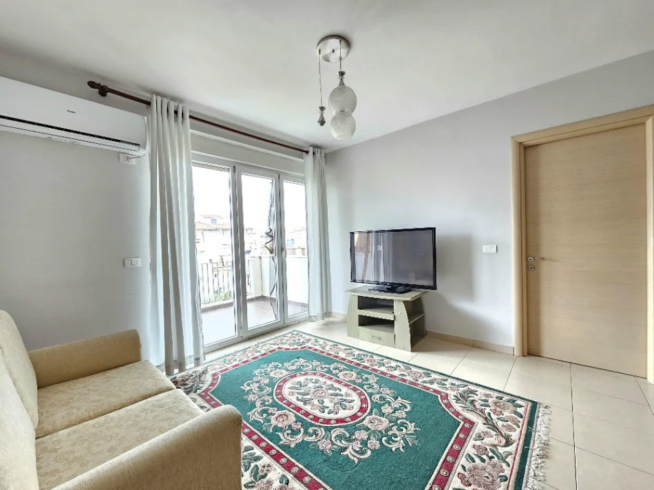 Jepet Me Qera: 1+1+Bllk ( Res. Ana - Qytet Studenti ) K2, Pllt I Ri Me Ashensor | I Mobiluar, Kondicioner | Dh. Gjumi Me Parket