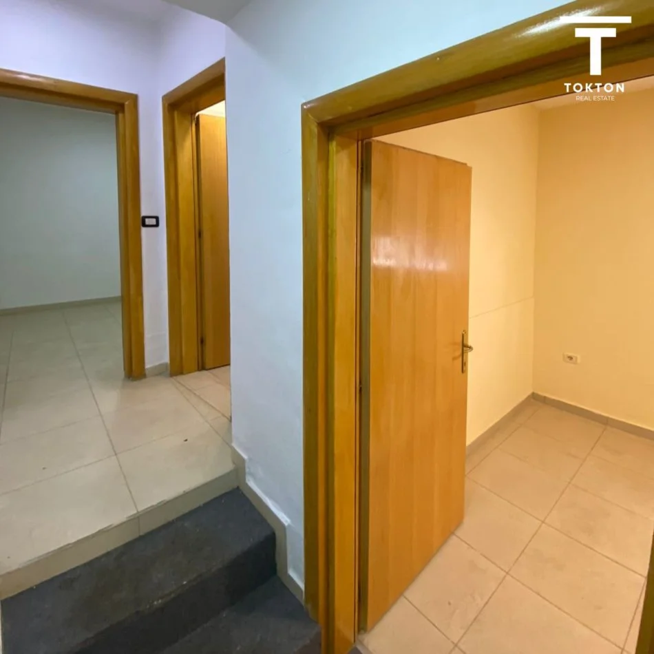 JEPET ME QIRA, APARTAMENT 1+1, RRUGA FORTUZI, TIRANË, 400 EUR/MUAJ