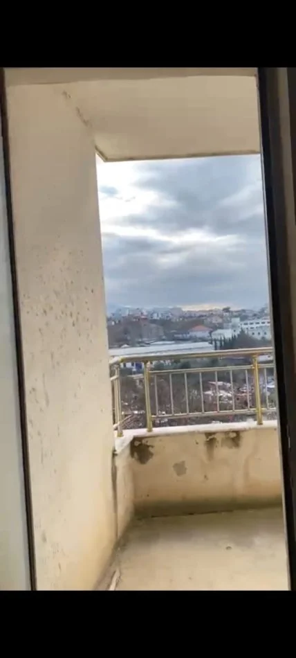 SHITJE, Apartament 2+1, PRANE KAFES SE RREMES, 115000 Euro