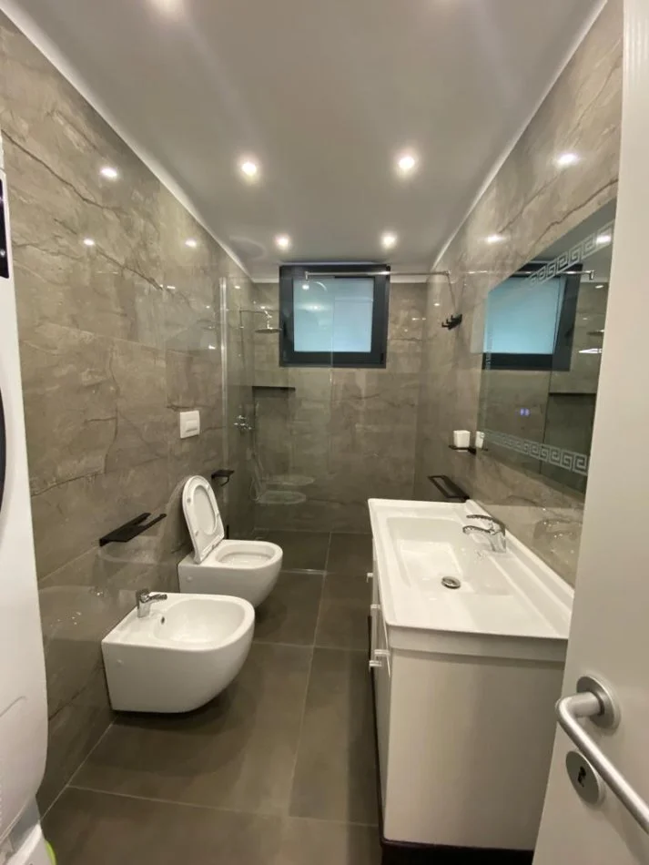 Jepet me Qera, Apartament 2+1+2 + Garazh + Depo.