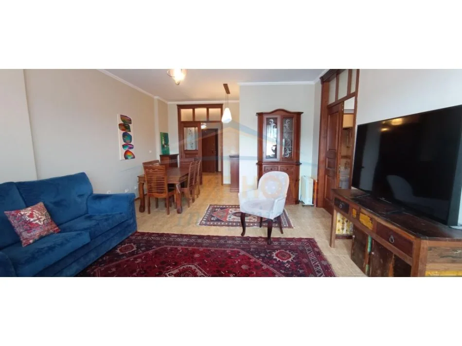 Qera, Apartament 2+1+2, Blloku,800 Euro