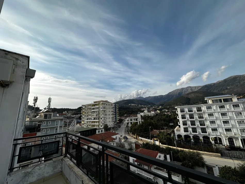 GARSIONER PER SHITJE NE HIMARE!