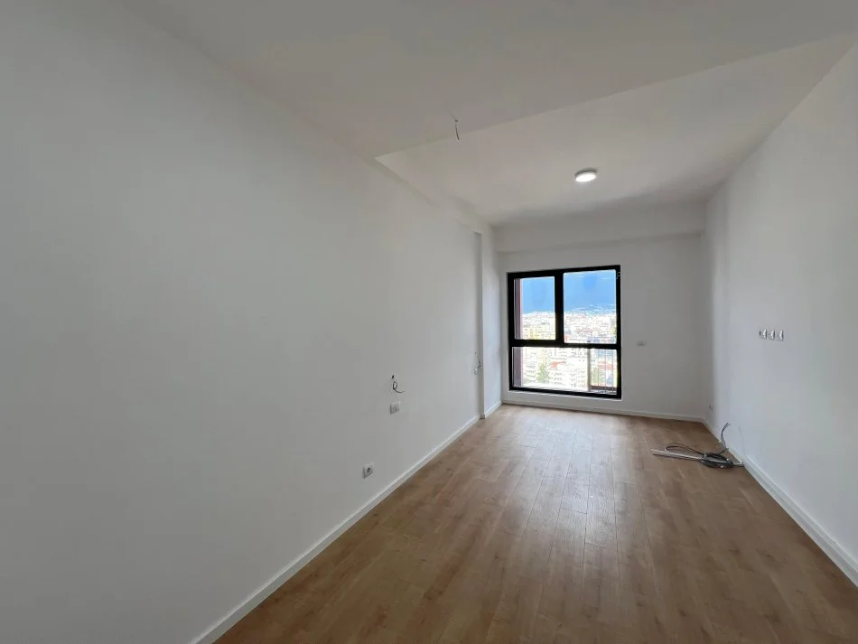 QIRA, AMBIENT BIZNESI, TIRANA GARDEN BUILDING, RRUGA E KAVAJËS, TIRANË,1,100 EUR/MUAJ