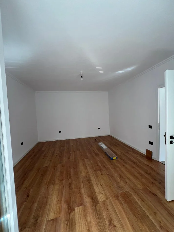 SHITET, APARTAMENT 2+1, STADIUMI DINAMO,TIRANË, 240,000 EUR