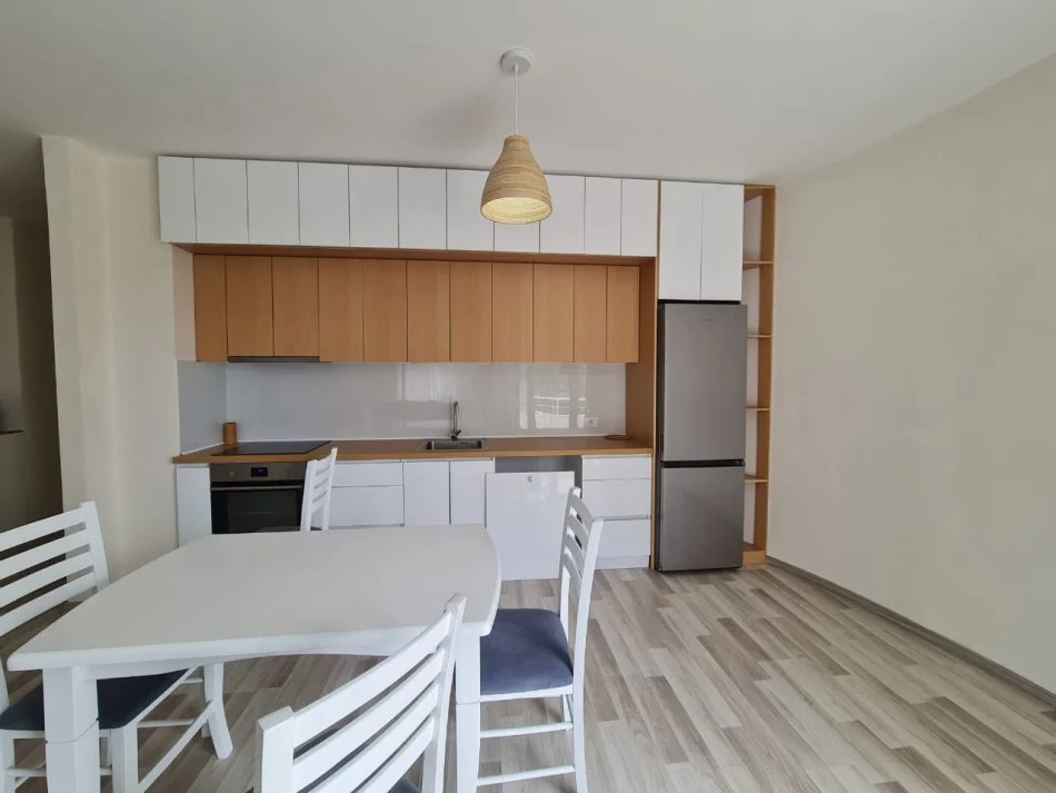 Apartament 1+1ne shitje afer Restorant 2 Luanet,Fresk.