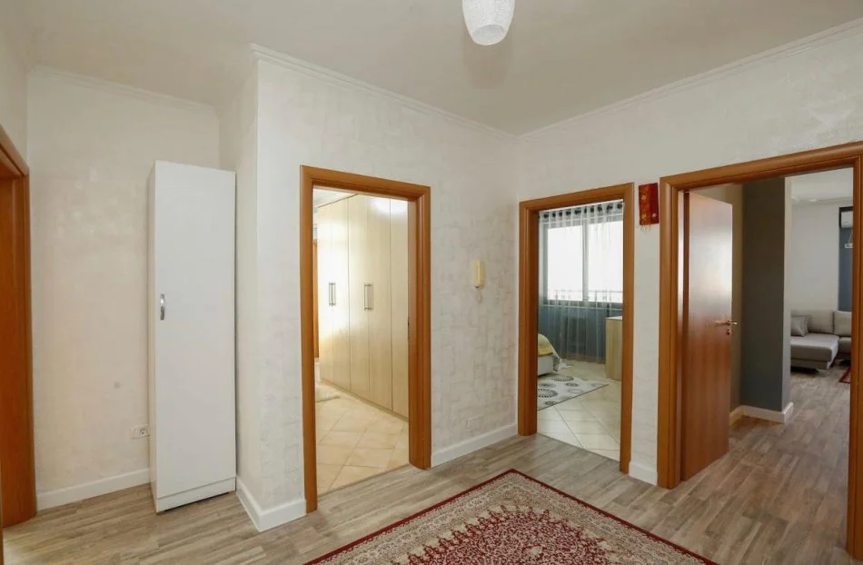 Qira, Apartament 3+1+2, Ish Ekspozita, Tiranë.