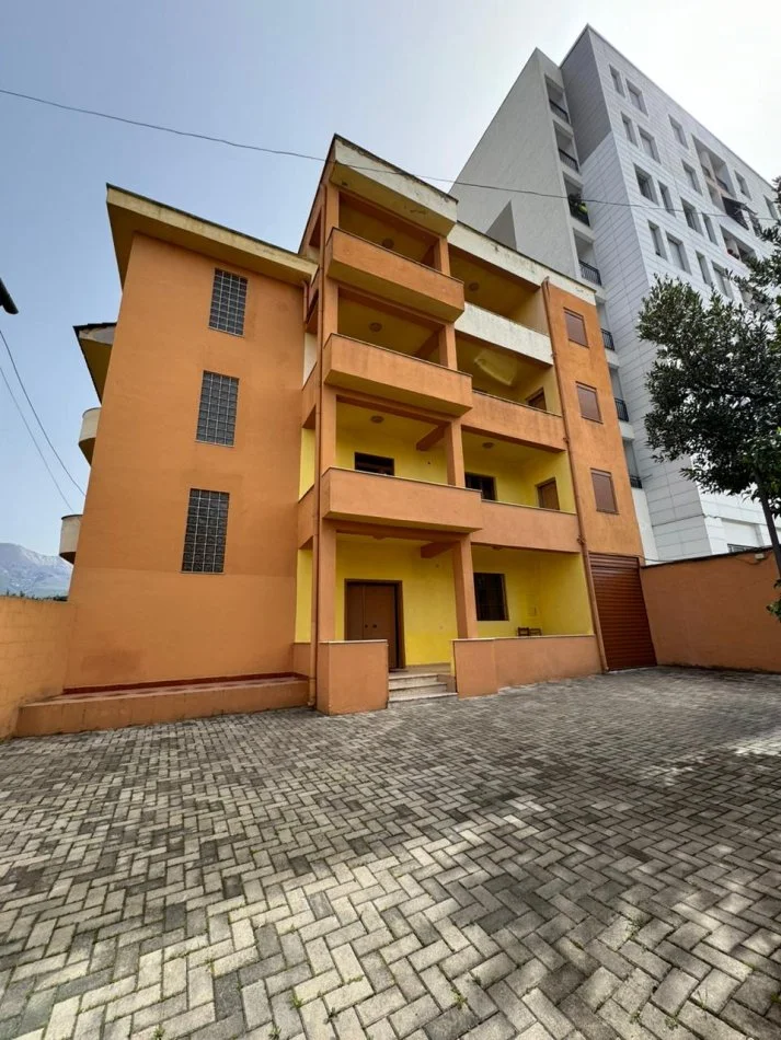 Jepet me qira Vile tek Materniteti i Ri!