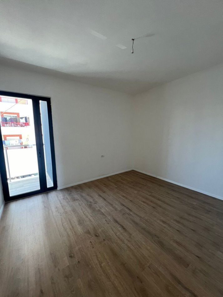 Shitet, Apartament 3+1+2, Rruga Jordan Misja / OPP39753