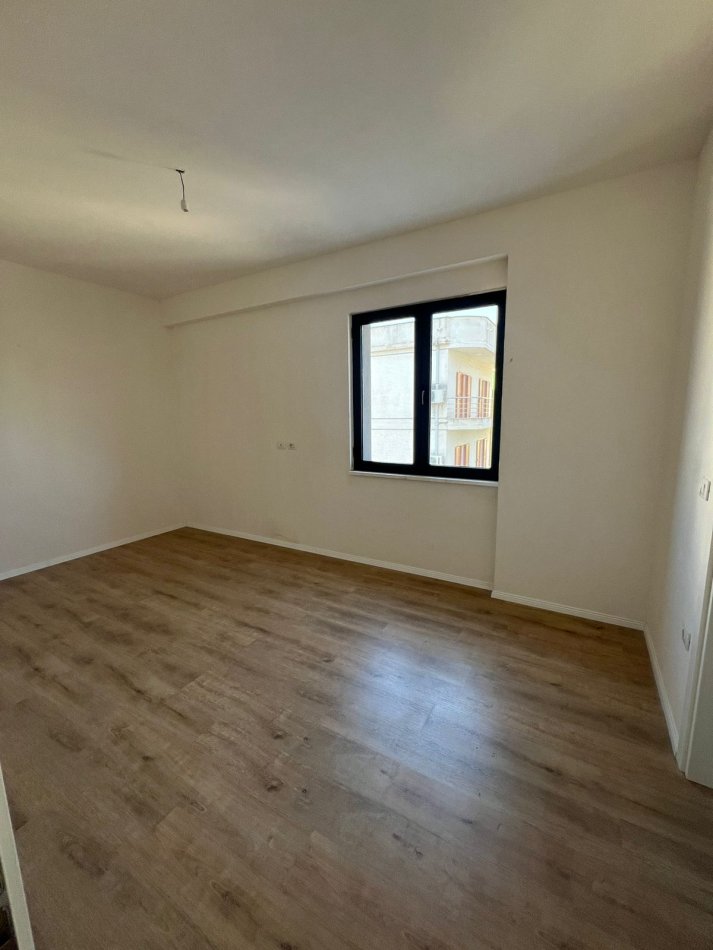 Shitet, Apartament 3+1+2, Rruga Jordan Misja / OPP39753