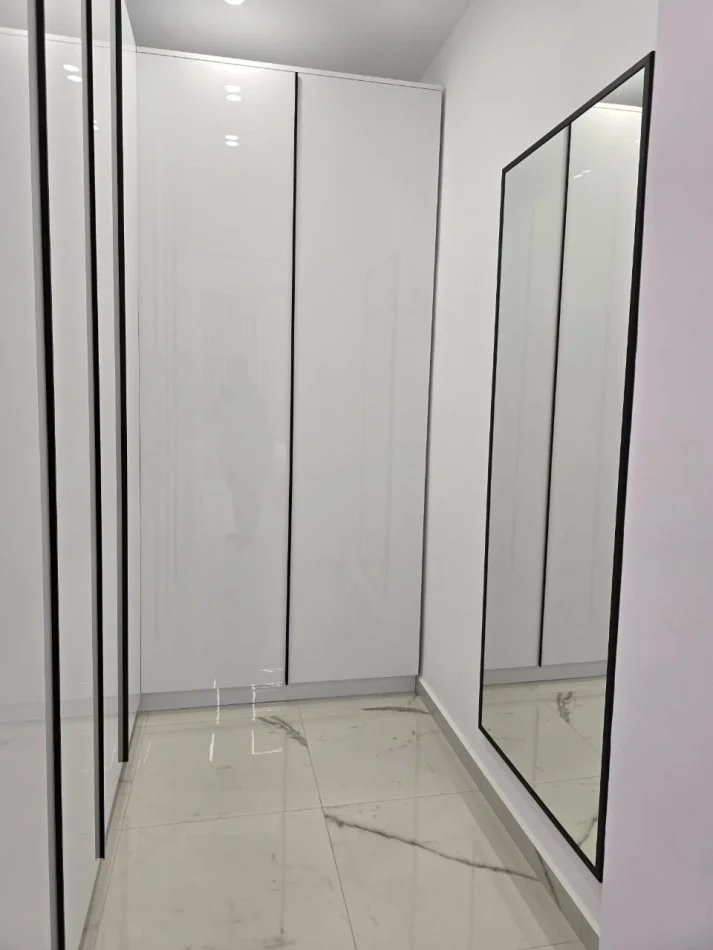 Apartament Luksoz  1+1 te Kodra e Diellit. 700 euro