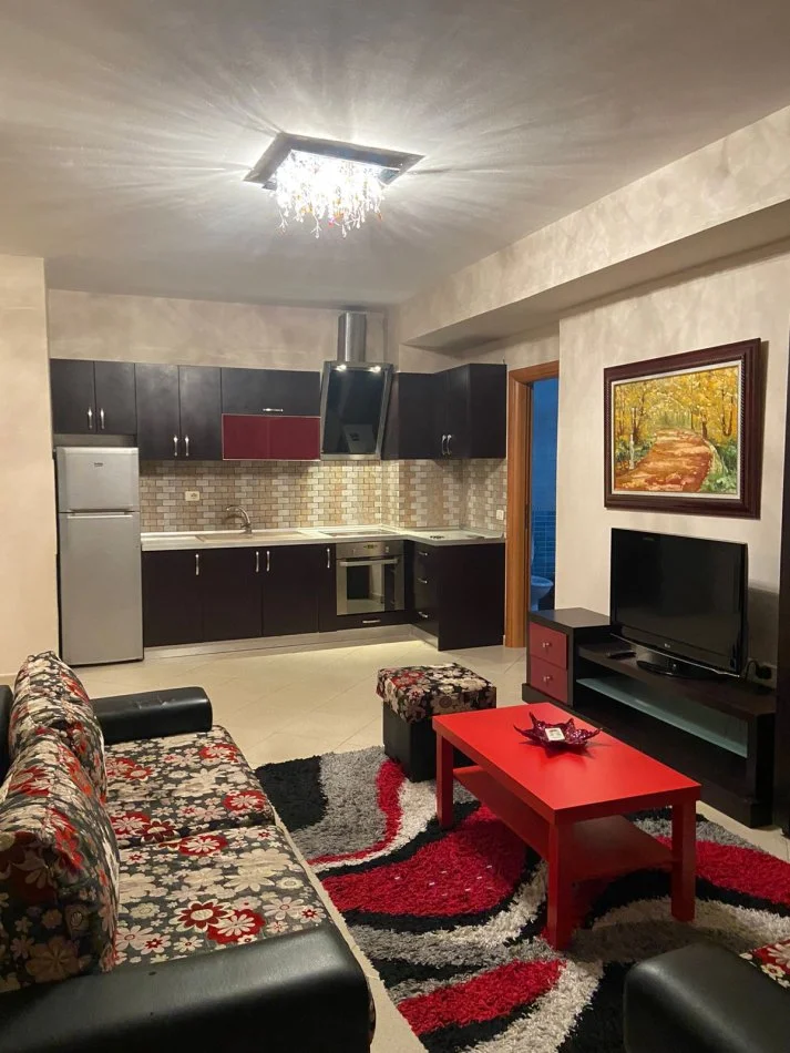 Apartament 1+1 per qira,Rruga Barrikadave