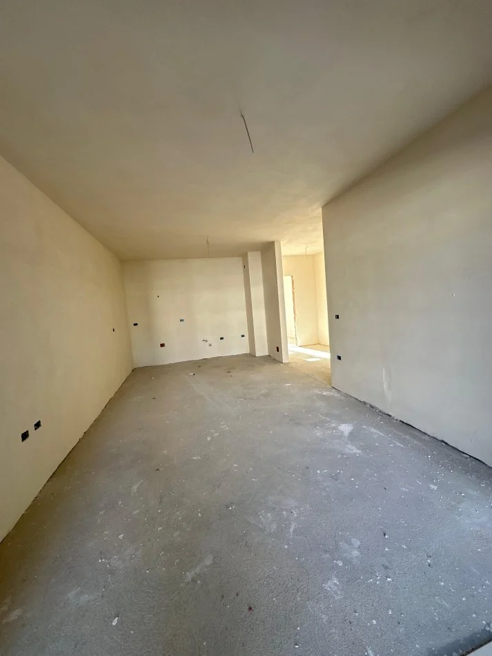 Shitet apartamenti 1+1 ne zonen e Don Bosco-s