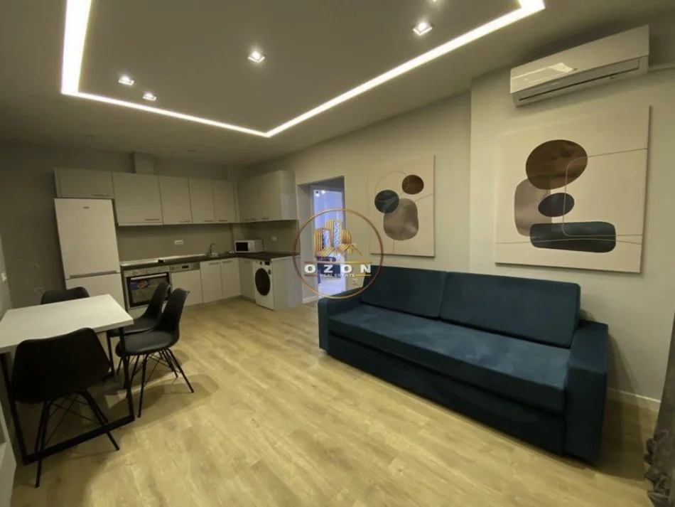 Jepet apartament 2+1 me qera tek 21 Dhjetori, prane Fakultetit te Inxhinierise.