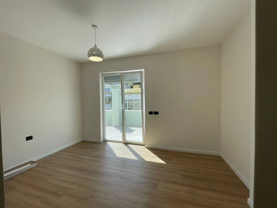 Tirane, shitet apartament+verande | Penthouse 3+1+Aneks+Ballkon Kati 5, 305 m² 399,000 € (Eduard Mano)