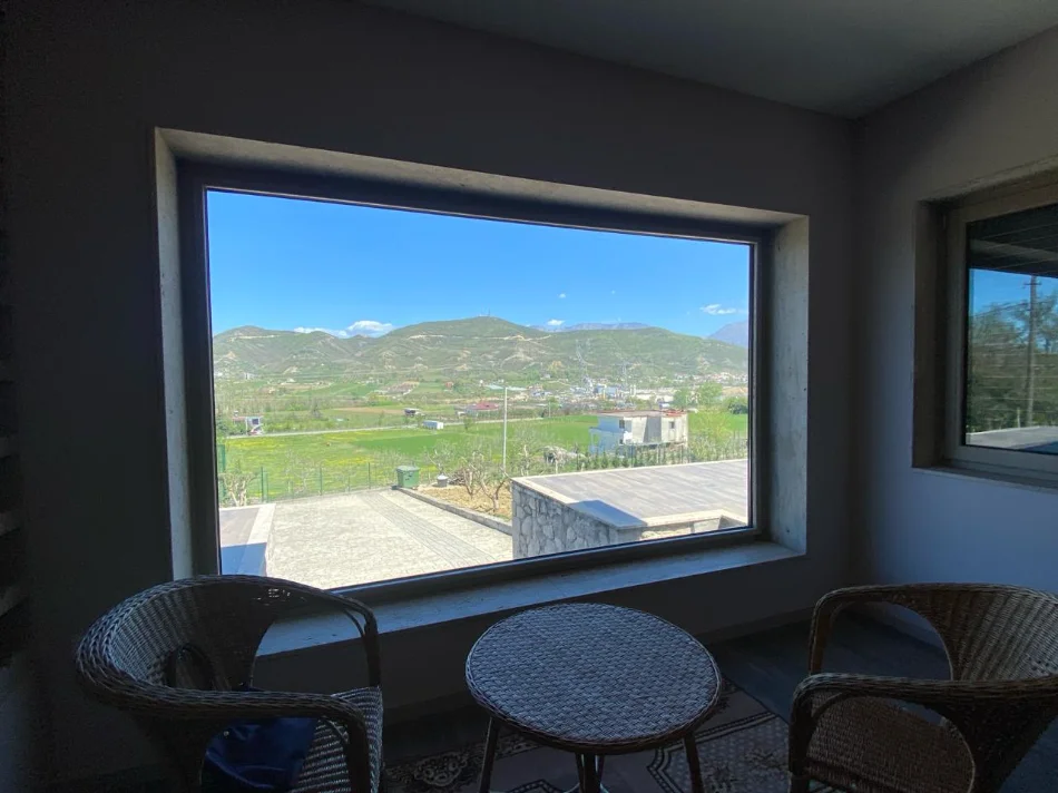 SHITET SHTEPI +TOKE NE VISHAJ  315.000 €