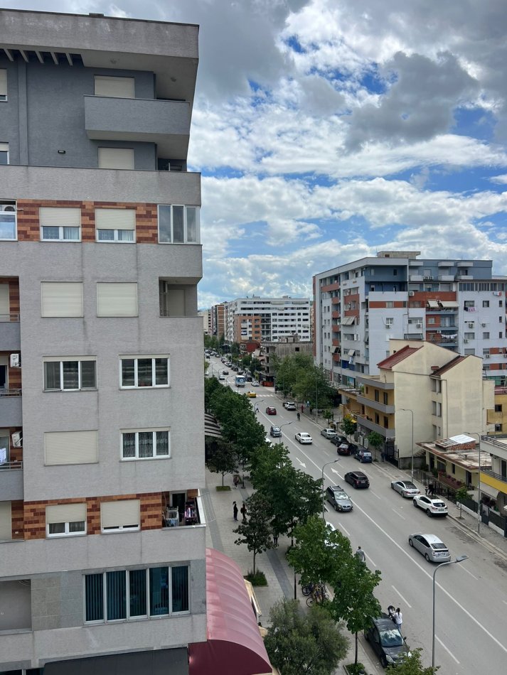 Shqiperi, jepet me qera apartament 1+1, Kati 5, 65 m² 370 € (rruga tom plezha,Astir)