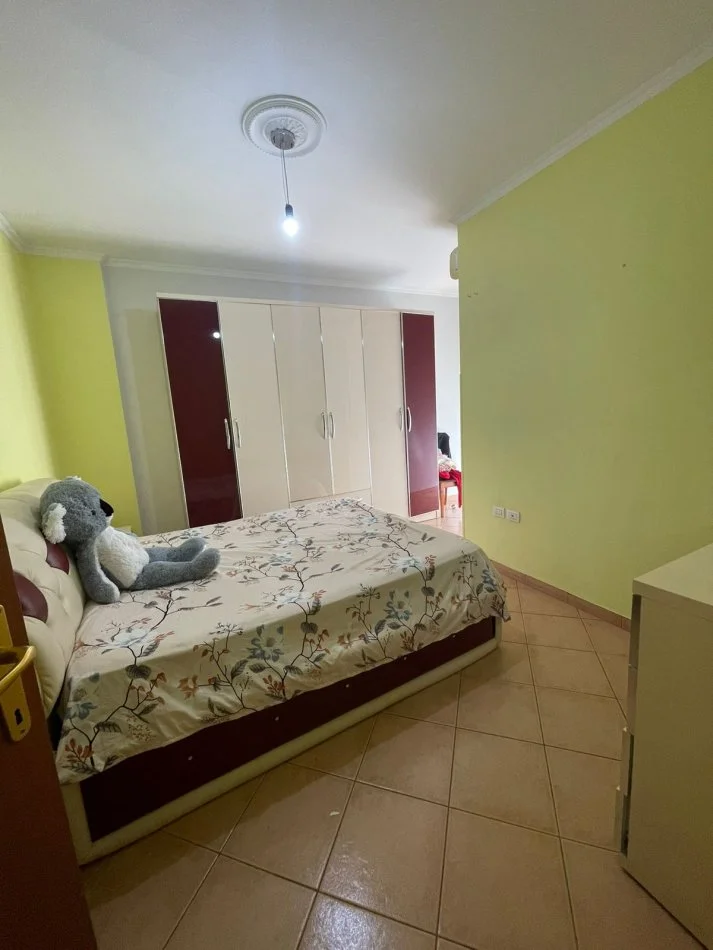Tirane, jepet me qera apartament 2+1+Ballkon, Kati 6, 100 m² 500 € (Rruga e Kavajes)