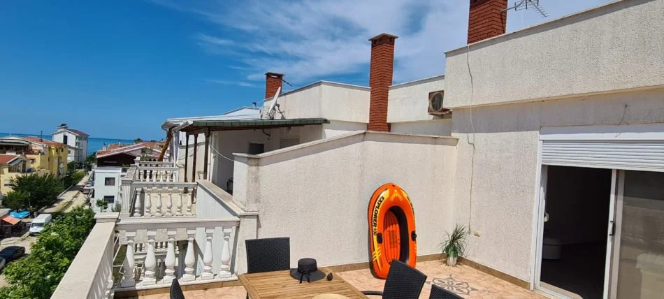 Durres, shitet apartament 2+1, Kati 5, 150 m² 140,000 € (Golem)