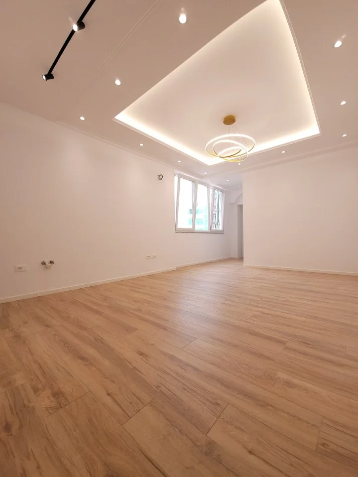 Tirane, shitet apartament 1+1, Kati 7, 58 m² 120,000 € 
