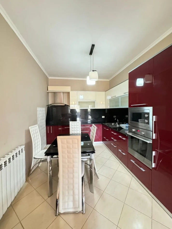 Tirane, shes apartament 2+1, Kati 7, 83 m² 90,000 € (Kthesa e kamzes)