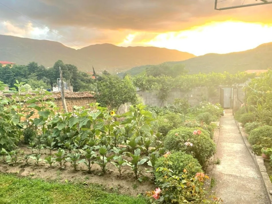 SHITET: VILE + Truall E Veçantë 📍 Ibë Të Poshtme 3+1+2wc ( 18 Min Nga Qendra Tiranës) -- 113,500€****