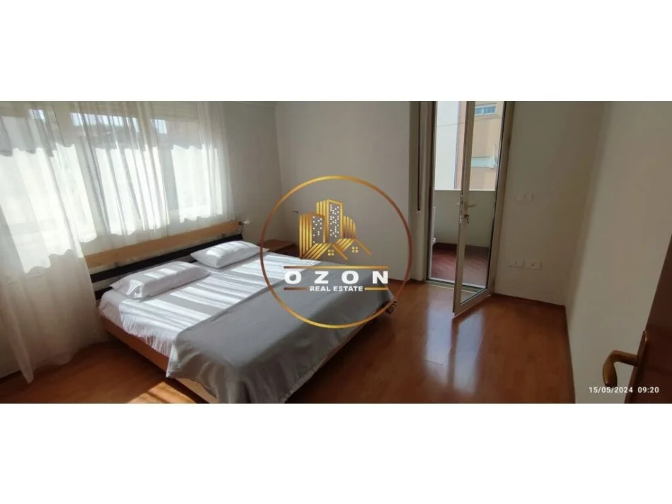 Jepet me Qira Apartament 1+1 Tek Kristal Center 450€!