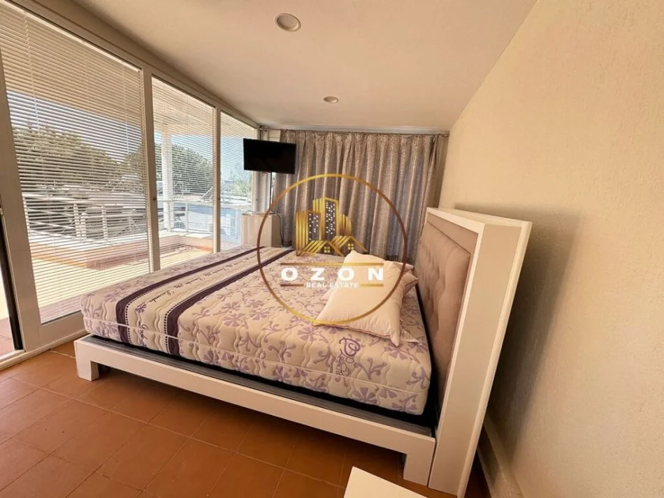 Vilë Elegante 3-Katëshe në Shitje tek Kompleksi Lura 1!