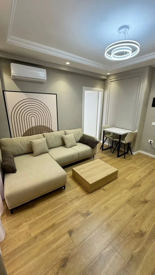 Tirane, shitet apartament 1+1+Ballkon, Kati 3, 56 m² 148,000 € 