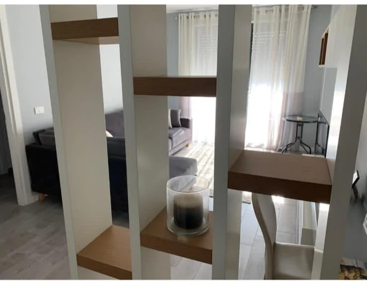 Tek 21 Dhjetori Jepet Me Qera Apartament 2+1 [ID P02126]