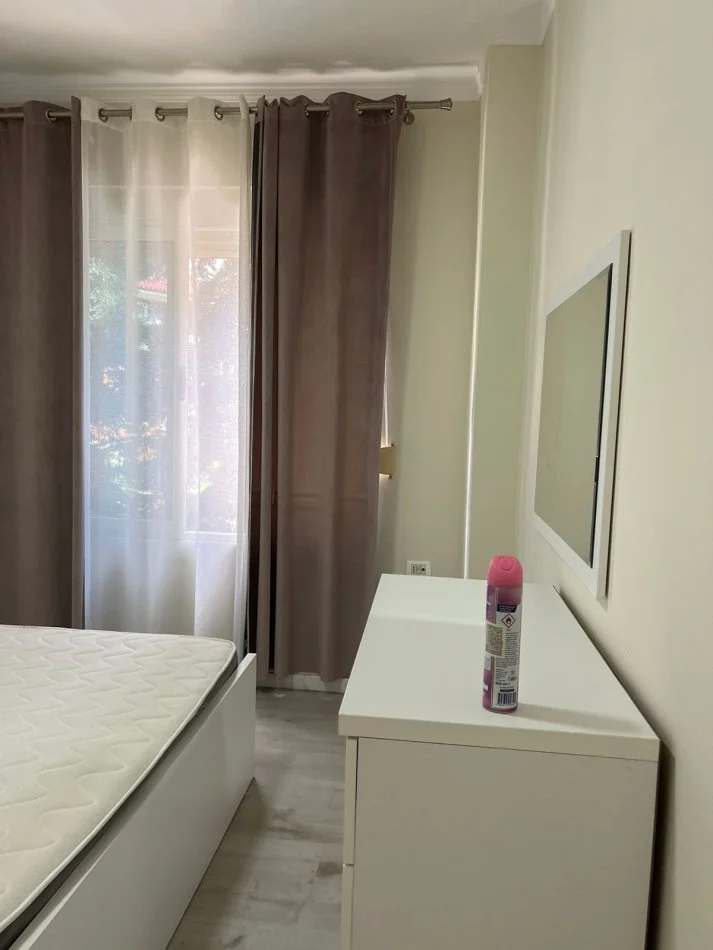 Tirane, shitet apartament 2+1 , 95 m² 130,000 € (Mikel Maruli Astir)