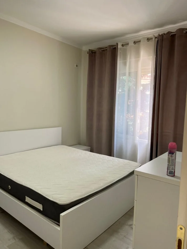 Tirane, shitet apartament 2+1 , 95 m² 130,000 € (Mikel Maruli Astir)