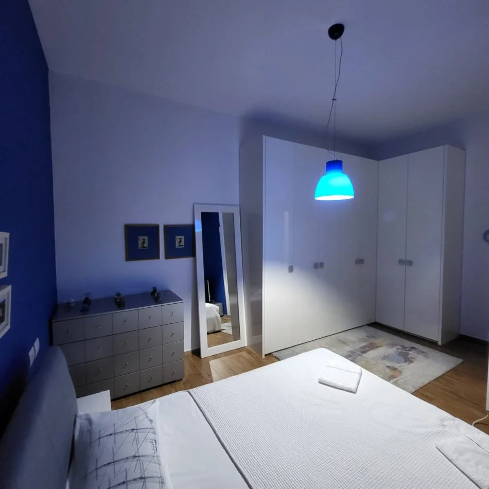 Tirane, jepet me qera apartament 2+1 Kati 2, 80 m² 700 € (Stadiumi Dinamo)