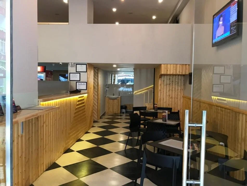 Tirane, shitet lokal Kati 0, 69 m² 125.000 € (Astir)