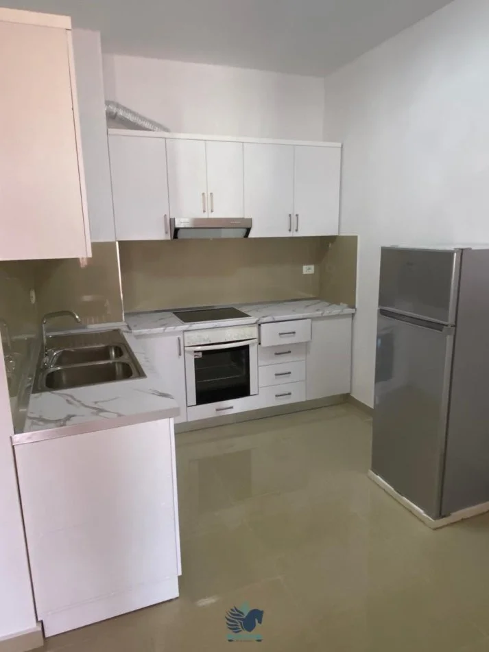 Jepet Me Qera Apartament Ne Astir [ID P0194]