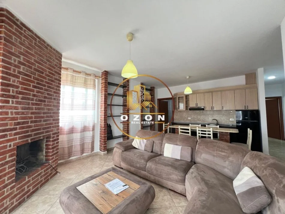 Apartament 3+1+2 për Qera në Yzberisht 450€!